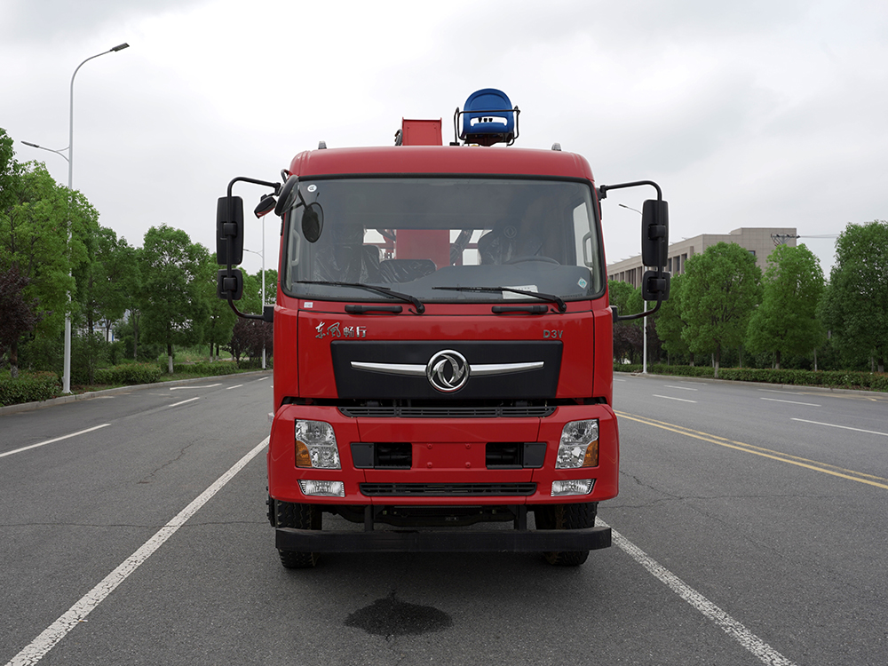 國(guó)六東風(fēng)暢行D3V后雙橋長(zhǎng)威12噸四節(jié)直臂吊機(jī)隨車(chē)吊